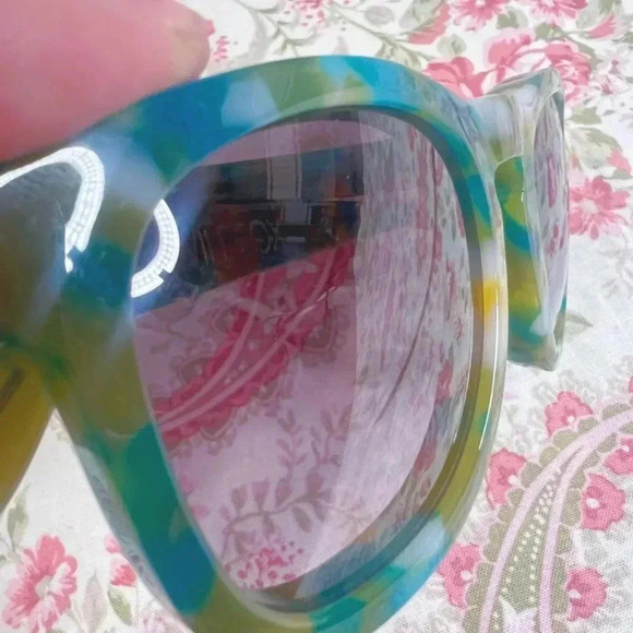 Wildfox Classic Fox Green and Blue Tortoiseshell Cateye Sunglasses Summer main image 5